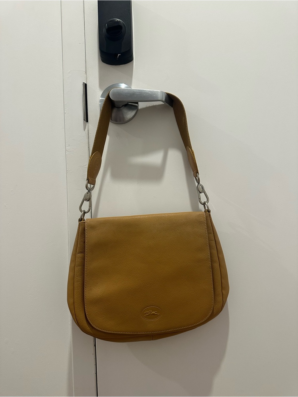 Longchamps Tan Leather Shoulder Bag